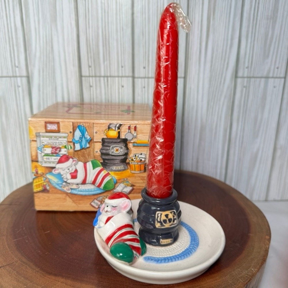 Vintage 1983 Avon Snuggly‎ Mouse Ceramic Candle Holder Set with 6in Taper Boxed